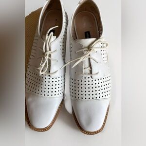 Women’s Nine West White Verwim Platform Shoes. Lace up ties